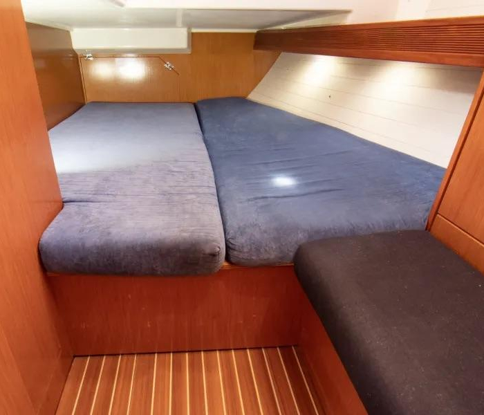 Vlassis | Bavaria 40 photo 7