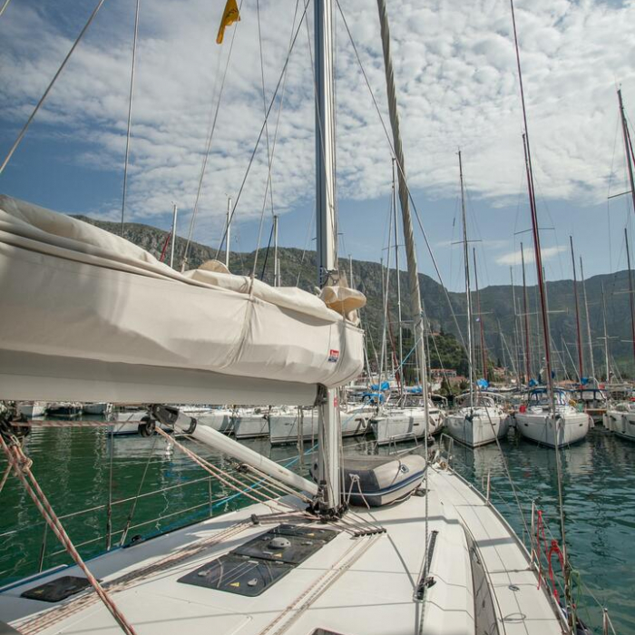 Easy Point | Bavaria Cruiser 46 photo 12