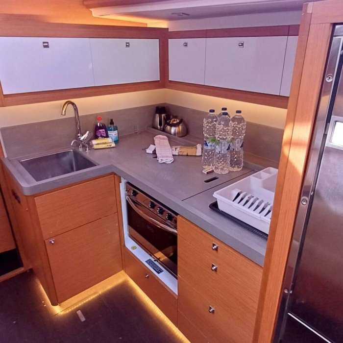 Kybalion | Dufour 470 photo 4