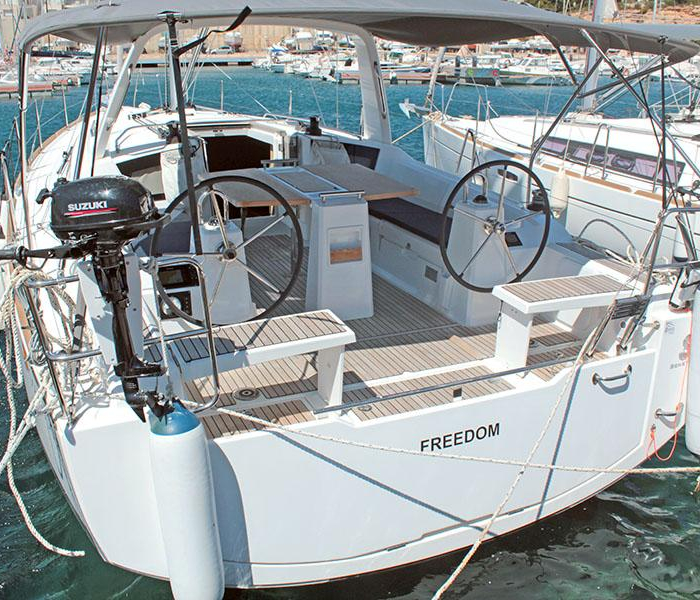 Freedom | Oceanis 38.1 photo 4