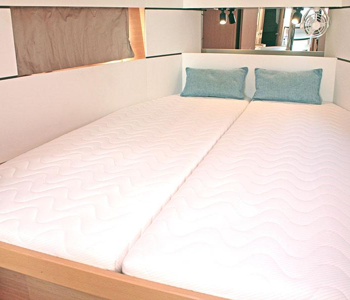 BOHEMIAN RHAPSODY | Oceanis 38.1 photo 18