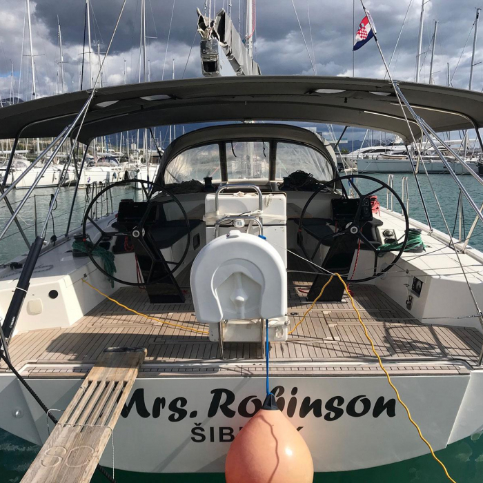 MRS. ROBINSON | More 55 photo 4