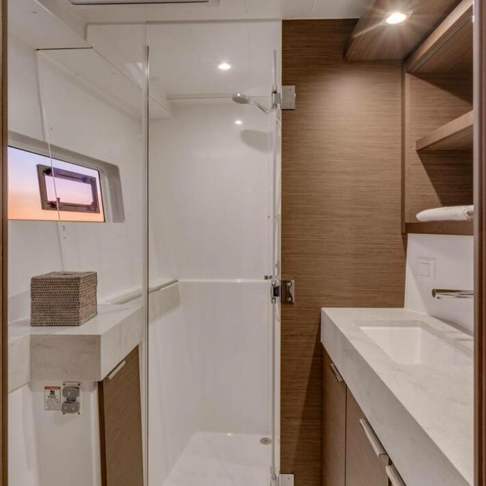 Coconut | Lagoon 40 photo 8