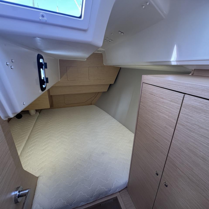 Thais | Dufour 37 photo 15