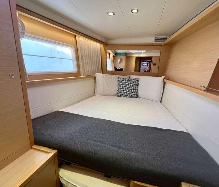 Branchia | Lagoon 450 Fly photo 27