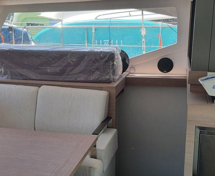 Arven | Fountaine Pajot Isla 40 photo 9
