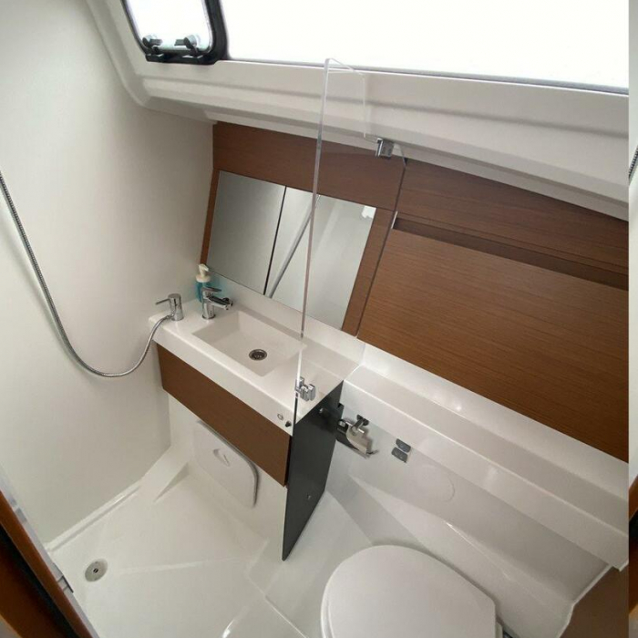 night elli | Sun Odyssey 410 photo 10