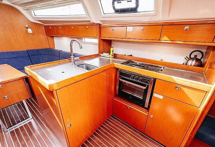 Flinx | Bavaria Cruiser 37 photo 9