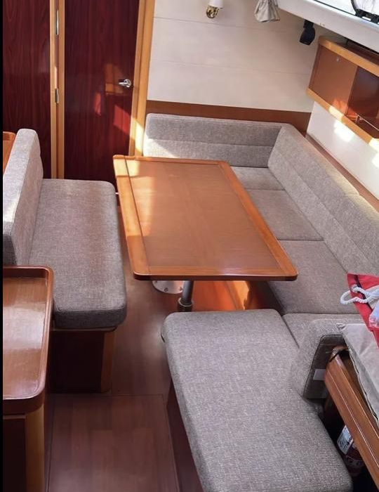 Tindra | Oceanis 50 Family photo 5