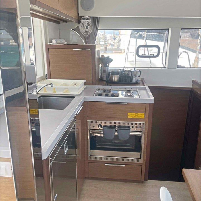 Economy | Lagoon 40 photo 9