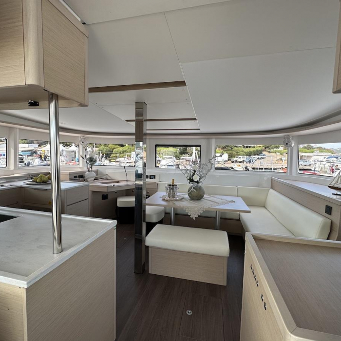 Westerlund (PTP) | Lagoon 46 photo 3