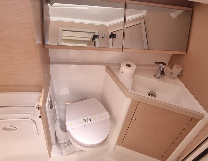 Aries | Oceanis 40.1 photo 10