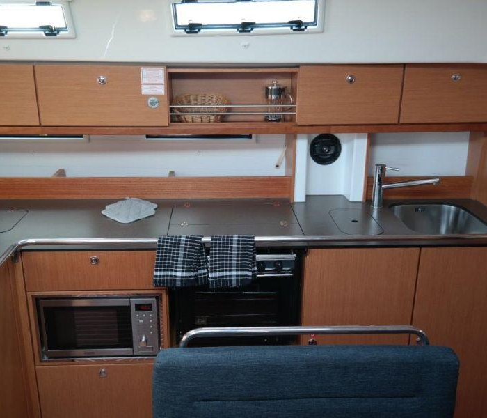 Alena | Bavaria Cruiser 45 photo 9
