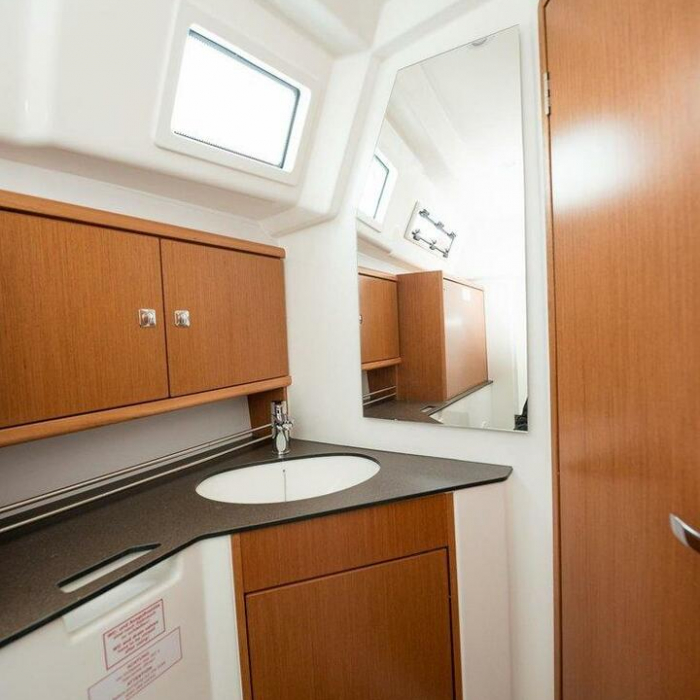 Lia | Bavaria Cruiser 34 photo 3