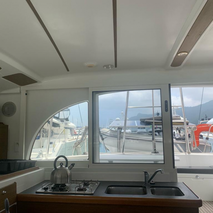 Pampero | Lagoon 380 photo 14