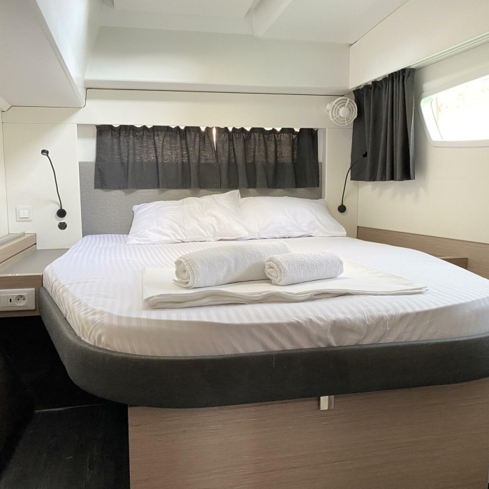 Osaya | Astrea 42 photo 14