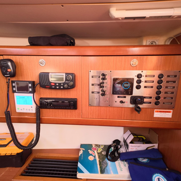 Lilium | Beneteau 43 photo 35