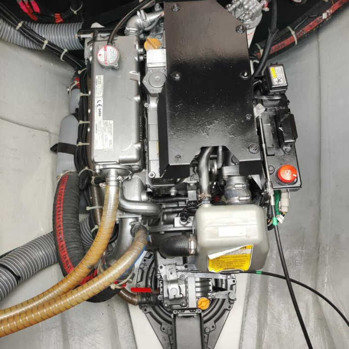 Maui | Lagoon 450 SporTop photo 21