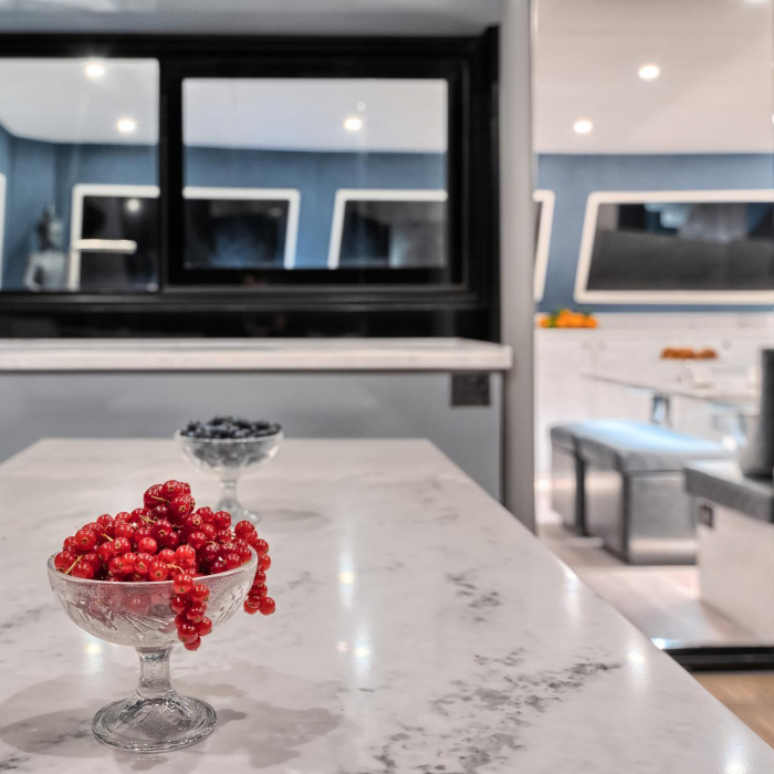 Katamaran | Luna 49 photo 22