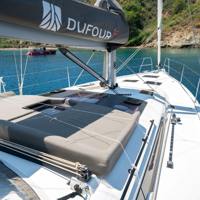 Gusto 7 | Dufour 470 photo 8
