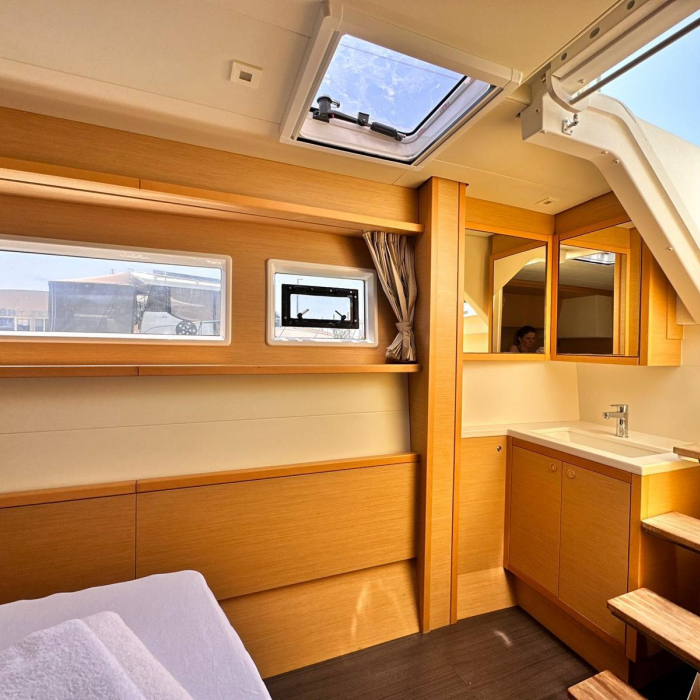 Madonna of Adriatic | Lagoon 52 F photo 10