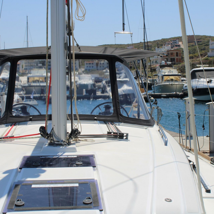 Zeus | Oceanis 38.1 photo 4