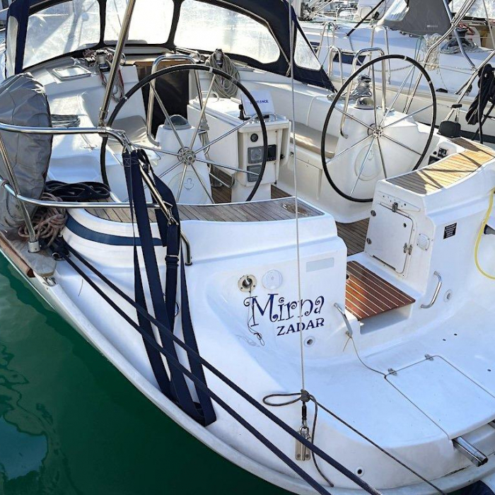 Mirna | Bavaria 44 photo 3