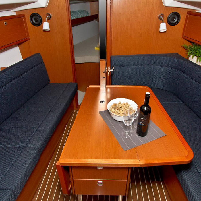 Artina | Bavaria Cruiser 34 photo 7