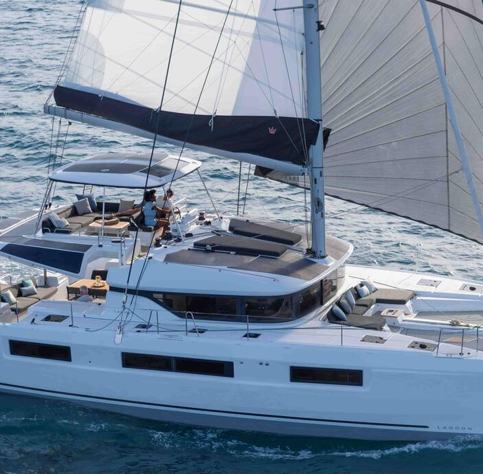 Athena Blu | Lagoon 51 photo 7