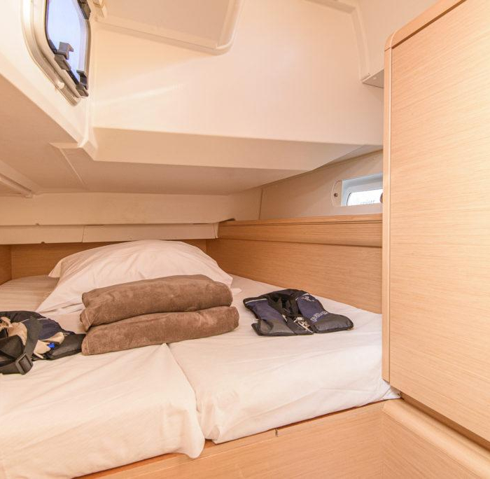 Birbona | Sun Odyssey 449 photo 7