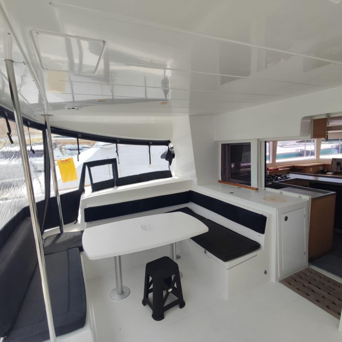 Maui | Lagoon 450 SporTop photo 12