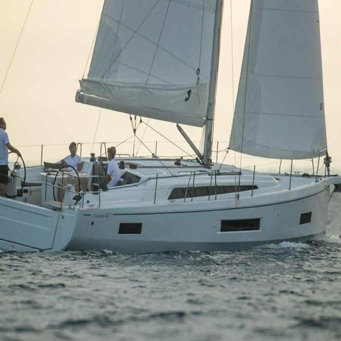 ALHUCHAR 5 | Oceanis 40.1 photo 4