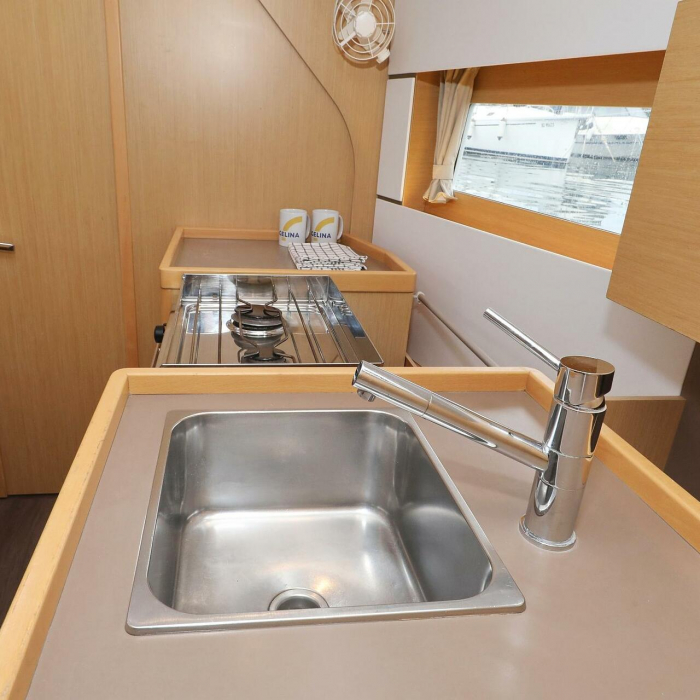 One | Oceanis 38 photo 46