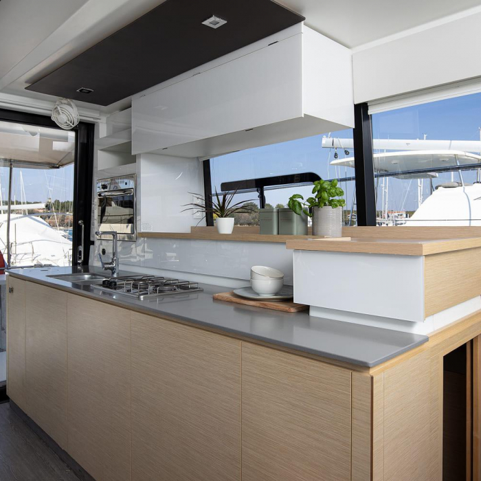 Mare Tortuga | Fountaine Pajot MY 37 photo 10
