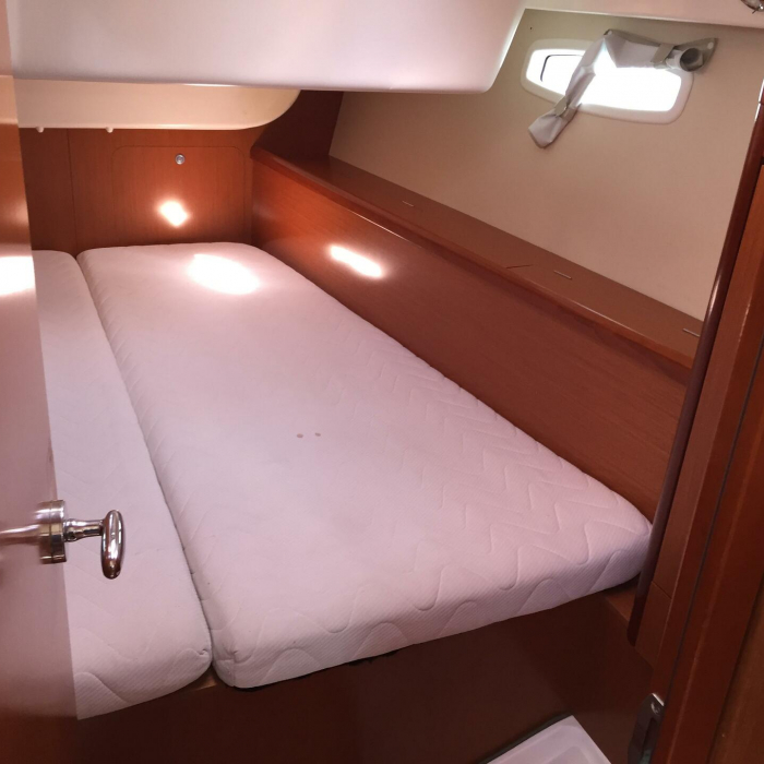 Little Mermaid | Oceanis 43 photo 13