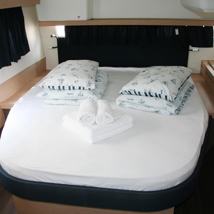 Admira | Fountaine Pajot LUCIA 40 photo 9
