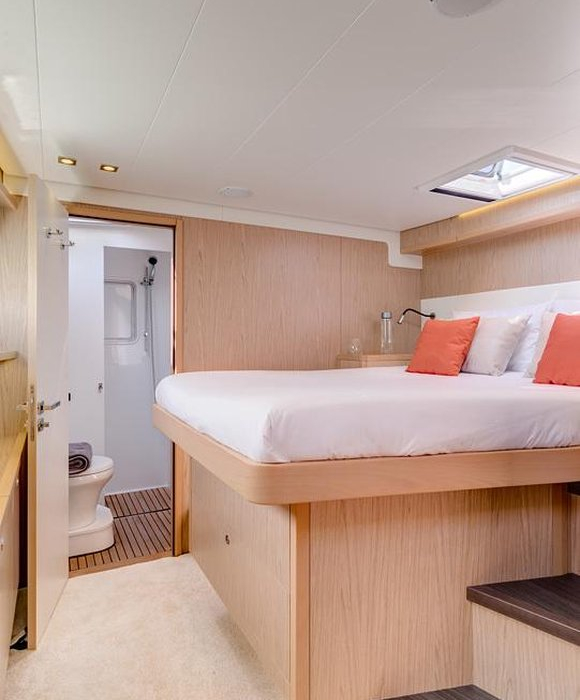 Velar | Lagoon 52 photo 6