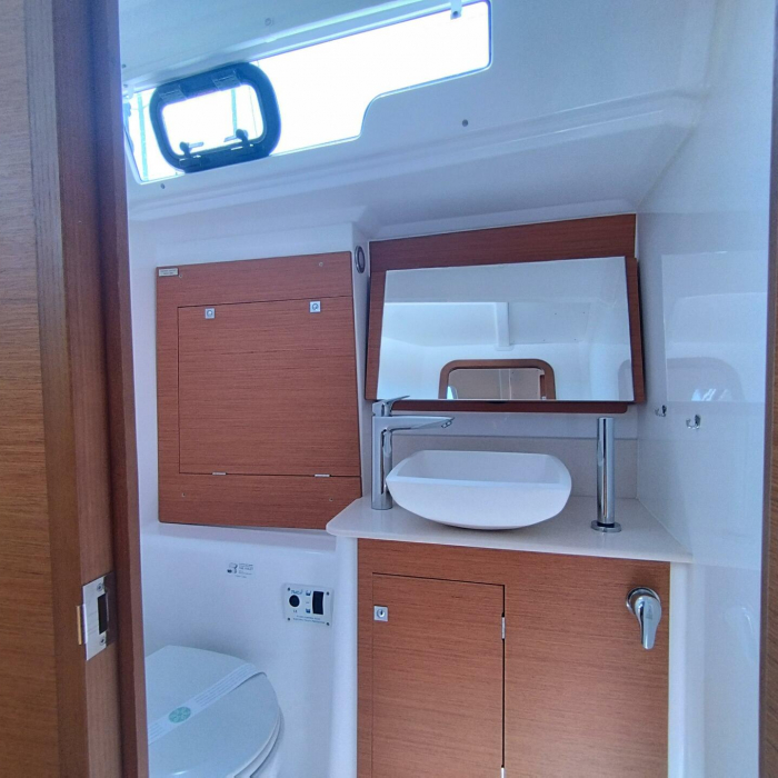 Yaya | Dufour 390 photo 16