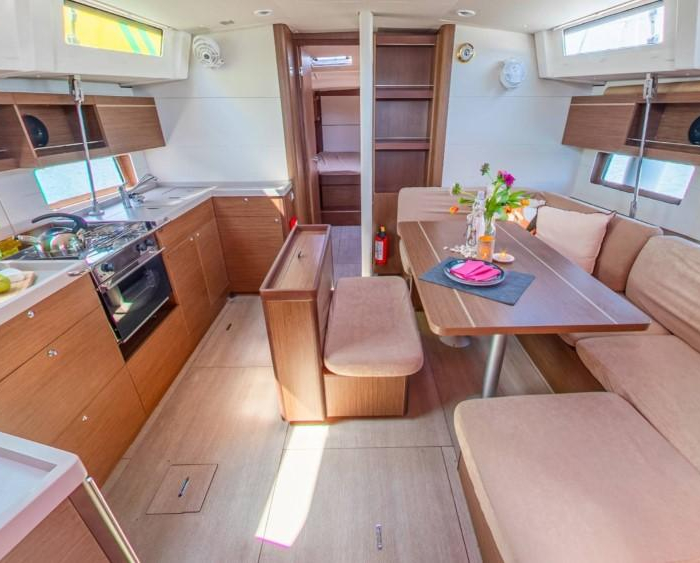 Nauti Buoy | Oceanis 46.1 photo 7