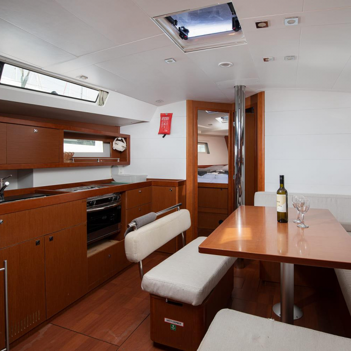 Mare Aeolos | Oceanis 45 photo 9