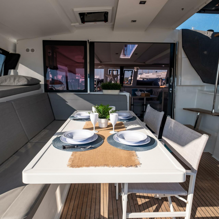 Artemis | Fountaine Pajot Isla 40 photo 84