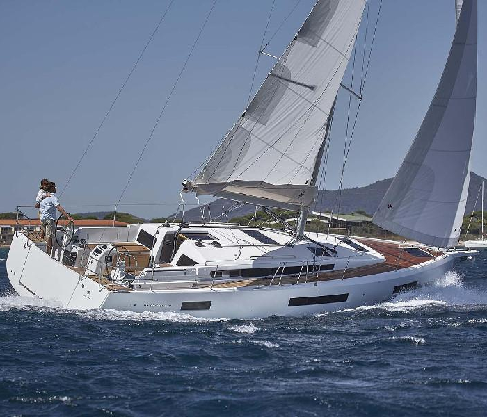 Sandy | Sun Odyssey 440 photo 3