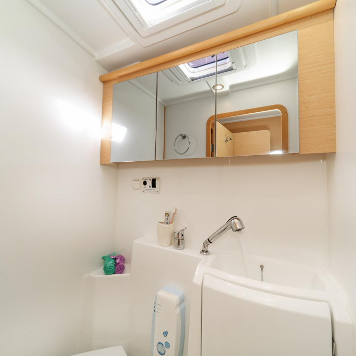 Silverstar II | Lagoon 421 A/C - GEN photo 12