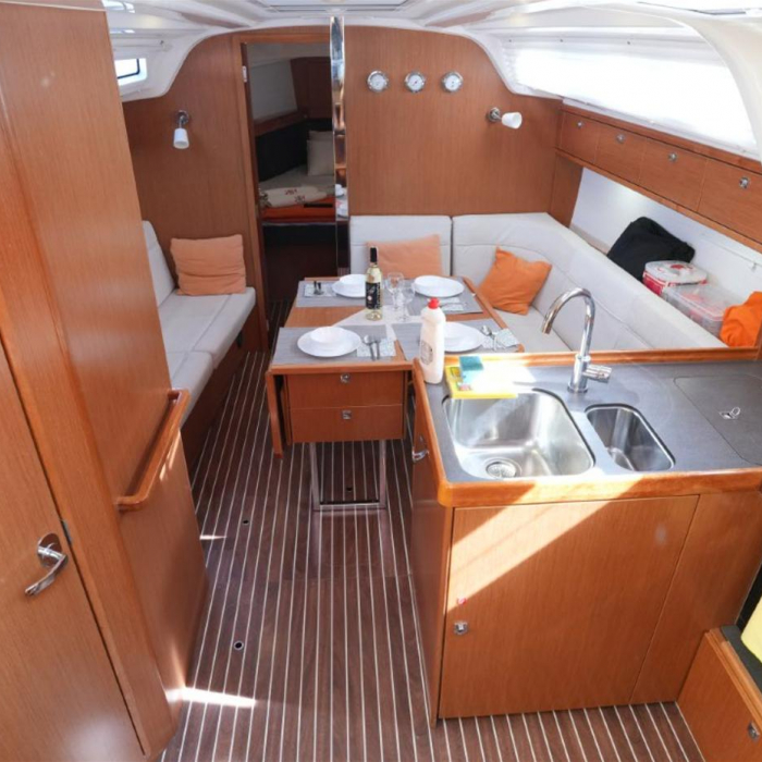 Roger Rabbit | Bavaria Cruiser 37 photo 10