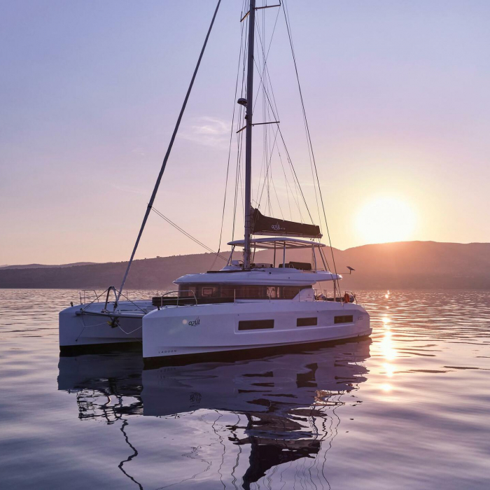 Azul | Lagoon 55 photo 1