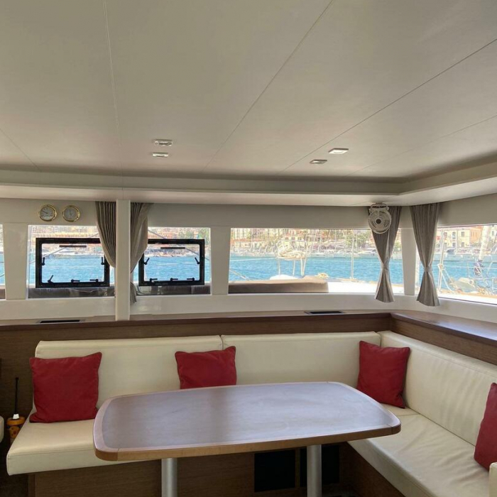 FO'S | Lagoon 450 Flybridge photo 14