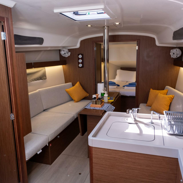 Ersa | Oceanis 34.1 photo 8