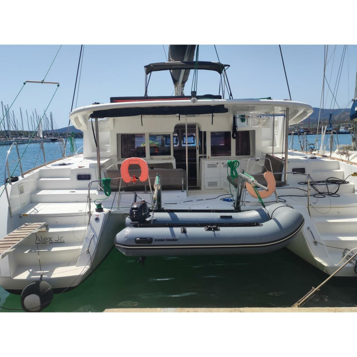 Alex Jr. | Lagoon 450 Flybridge photo 19