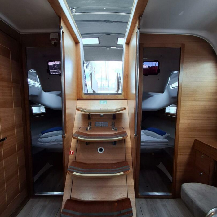 Albatros | Elan Impression 45 photo 1