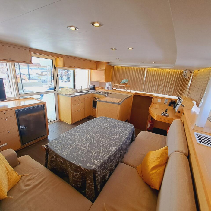 Lluna | Lagoon 450 F photo 14